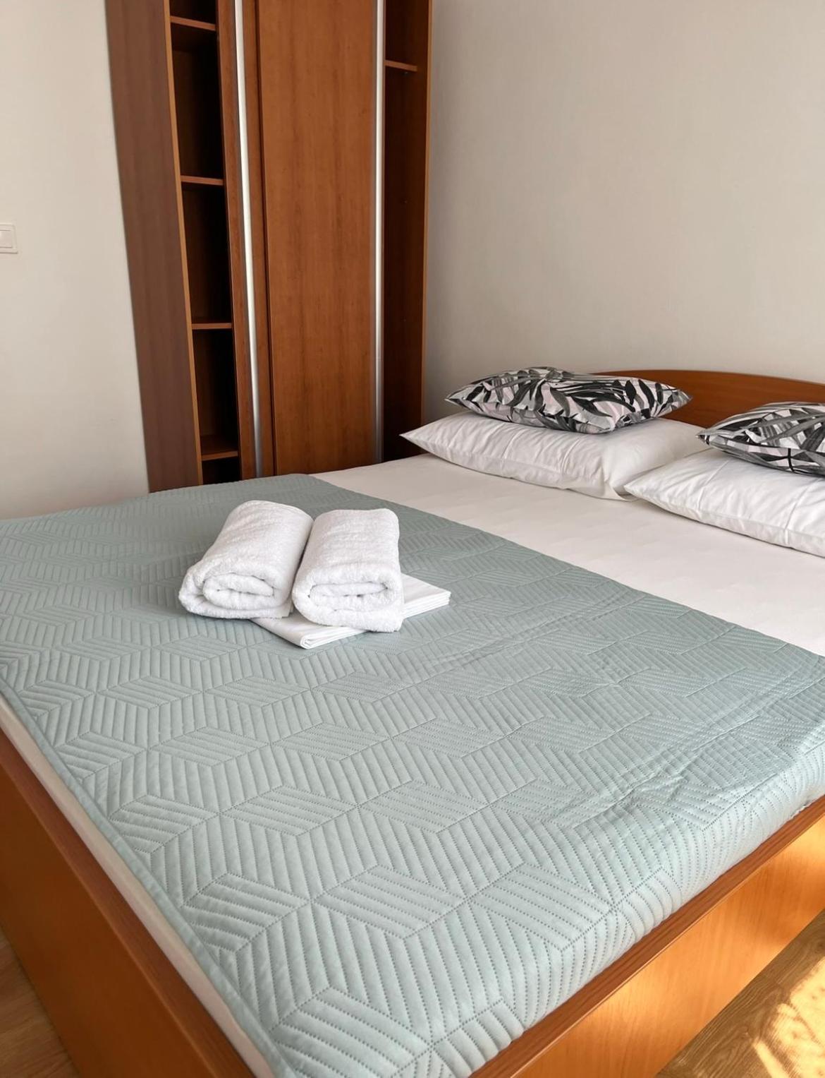 Apartments B&B Povljana Extérieur photo